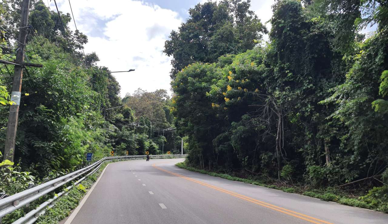 roads in northern thailand 