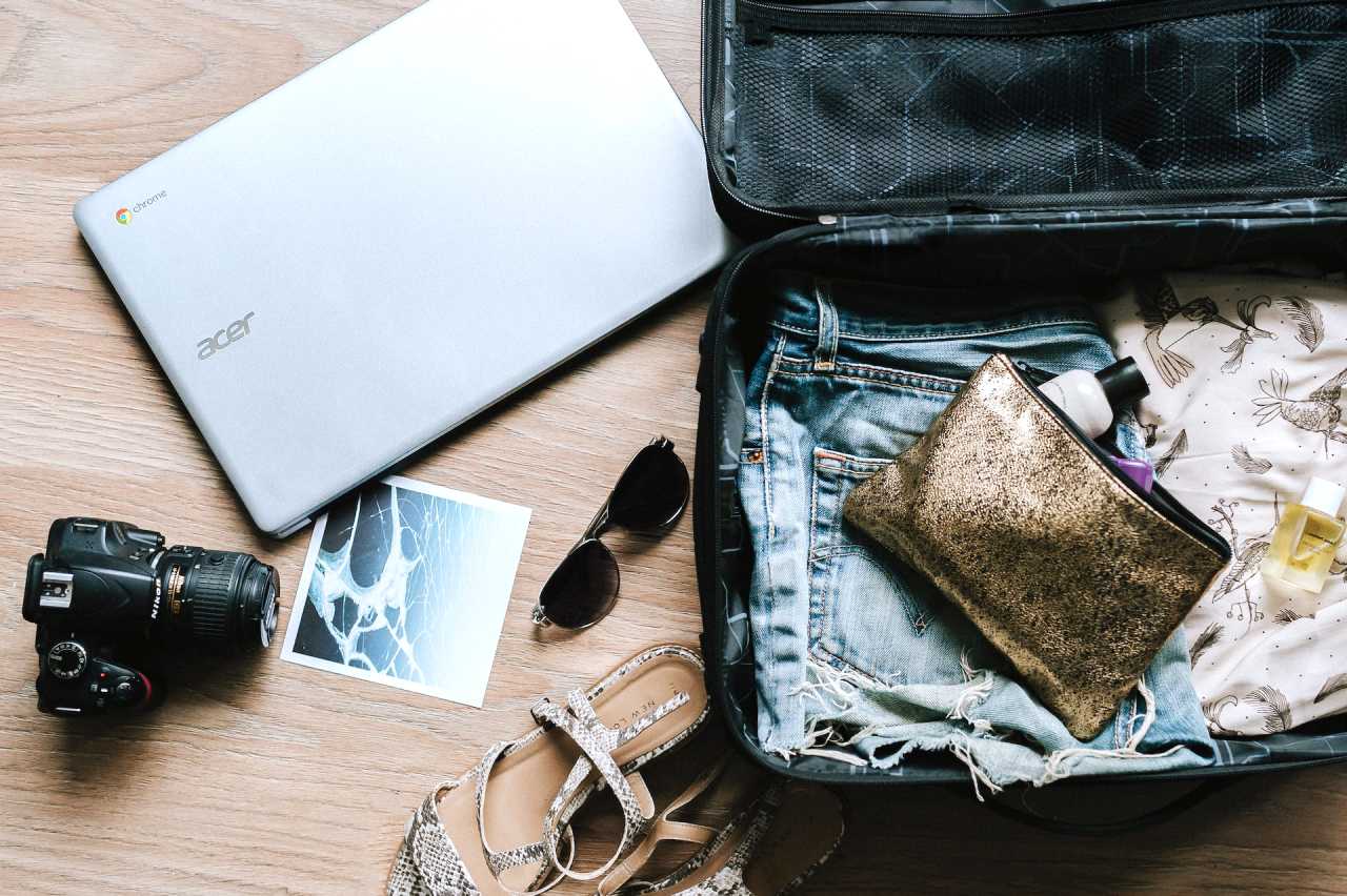 empacar maleta equipaje para viajar