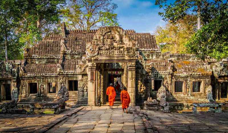 Tips for visiting Angkor Wat avoiding the crowds