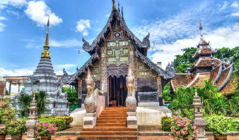 Temple in Chiang Mai, Thailand. Planning a trip to Thailand step by step guide.