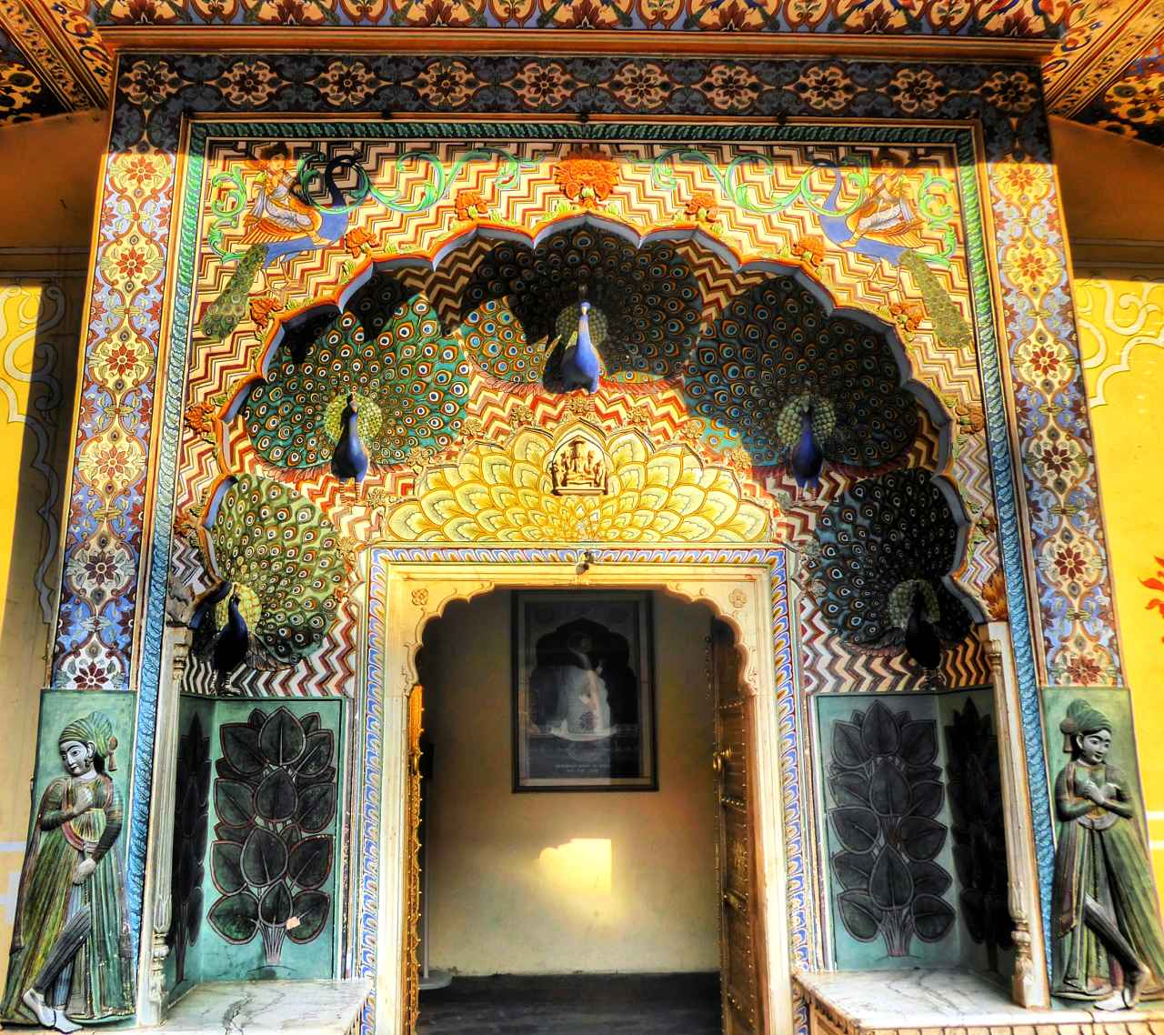 peacock gate jaipur city palace OP